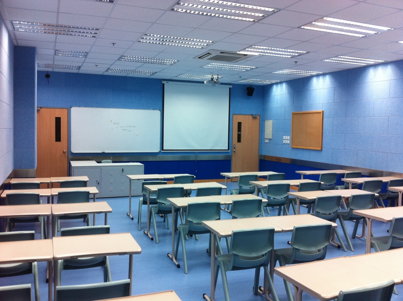 Classroom 0001R