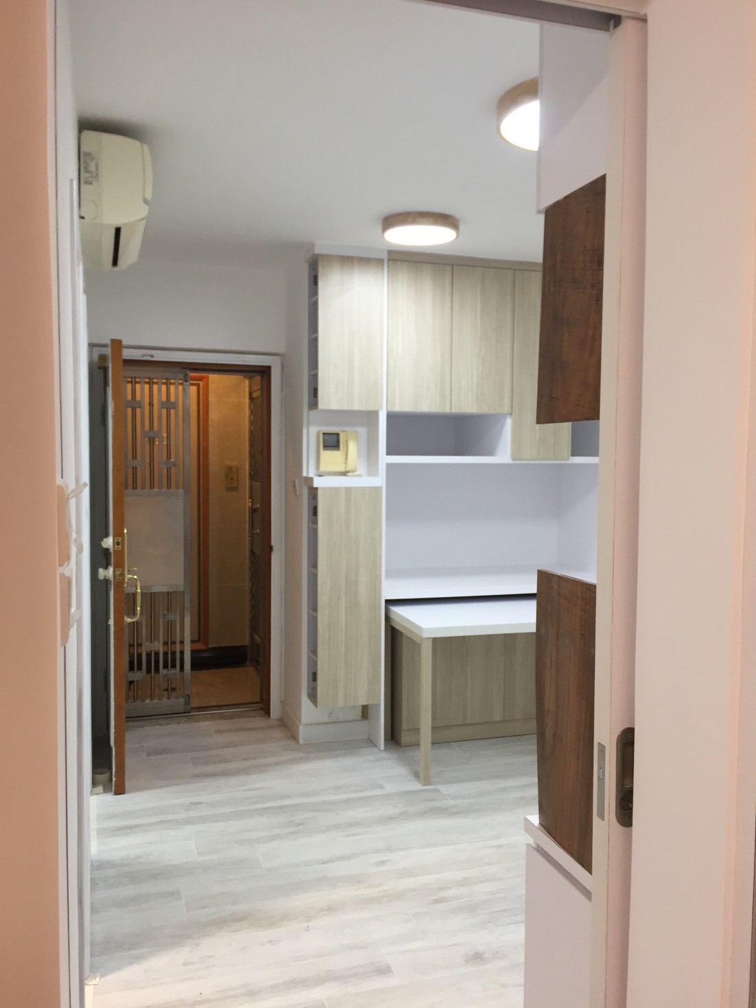 Living Rm R00010